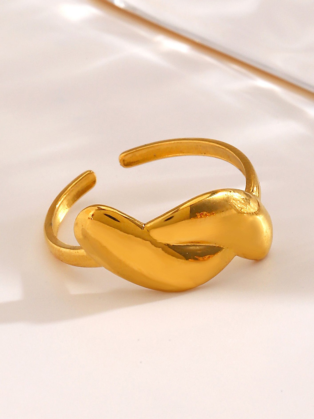 

LULU & SKY Gold-Plated Adjustable Finger Ring