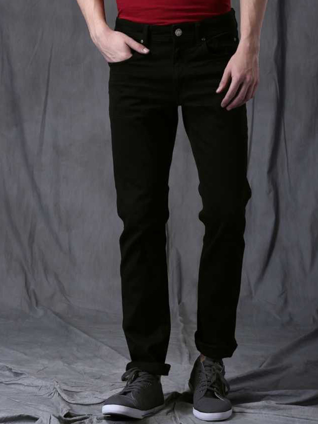 

COMFITS Men Classic Low Distress Jeans, Black