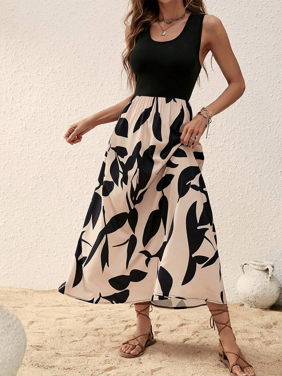 

StyleCast x Revolte Print A-Line Midi Dress, Black