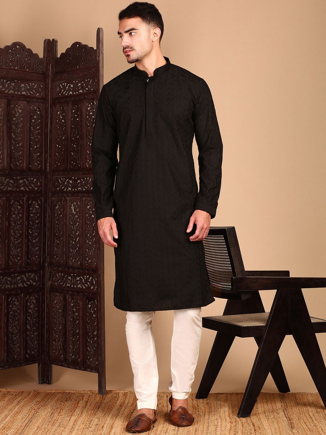 

House of Pataudi Unleash Your Style With Chikankari Straight Kurta, Black