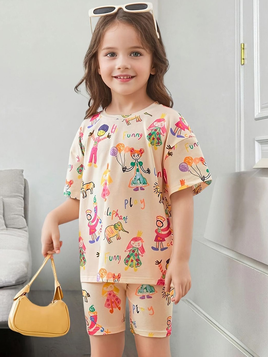 

YK Girls Printed T-shirt with Shorts, Yellow