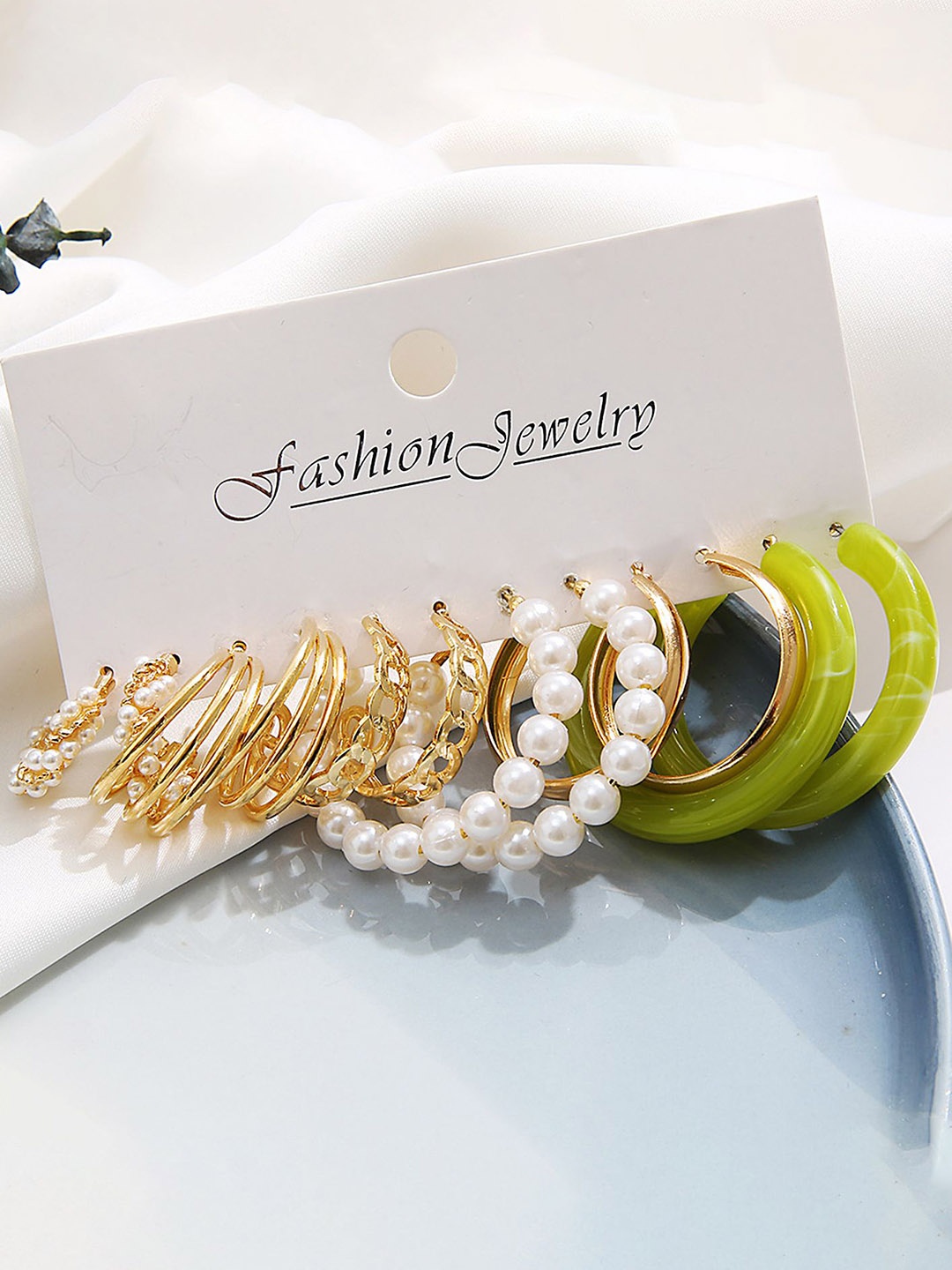 

LULU & SKY Contemporary Hoop Earrings, Gold