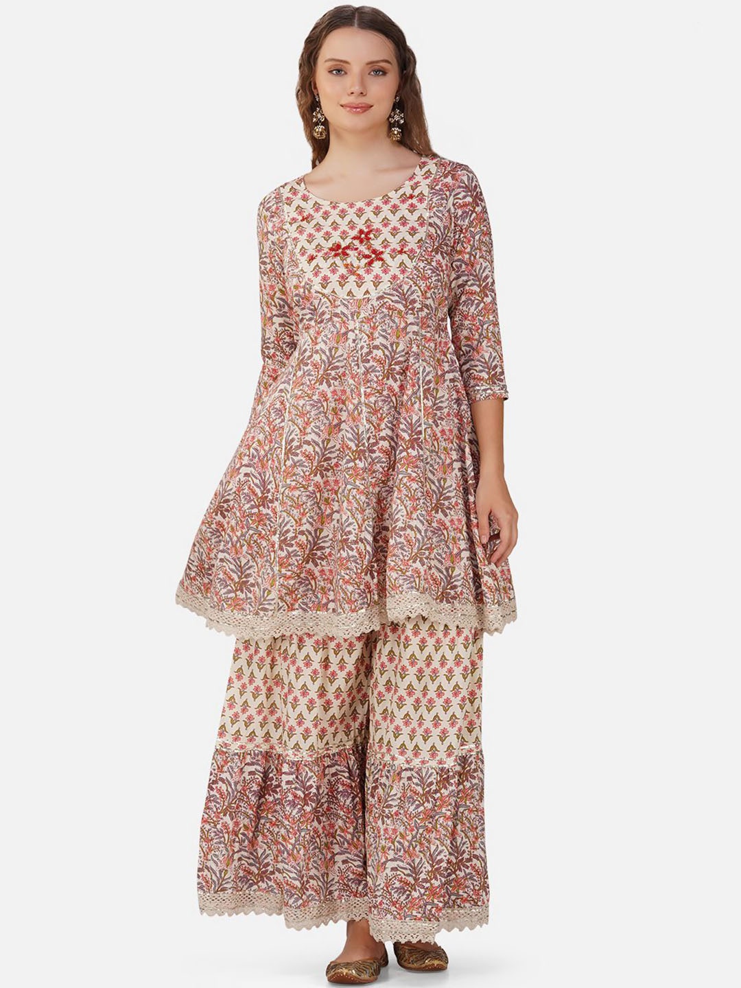 

Charitra Women Floral Printed Regular Kurta with Trousers & With Dupatta, Pink