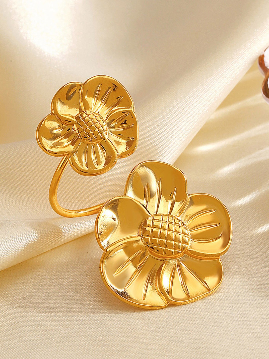 

LULU & SKY Floral Wrap Adjustable Finger Ring, Gold