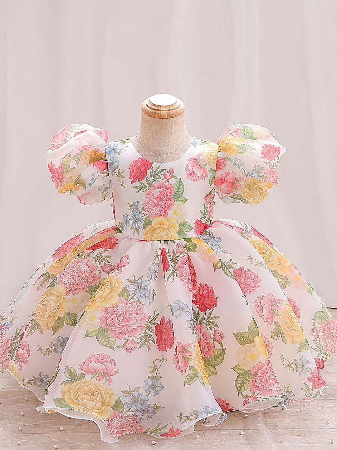 

LULU & SKY Floral Print Flutter Sleeve Fit & Flare Dress, Multi