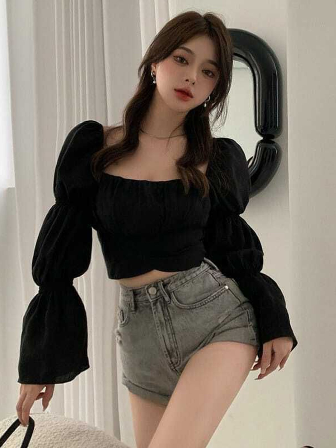 

NiloBerry Chiffon Crop Top, Black