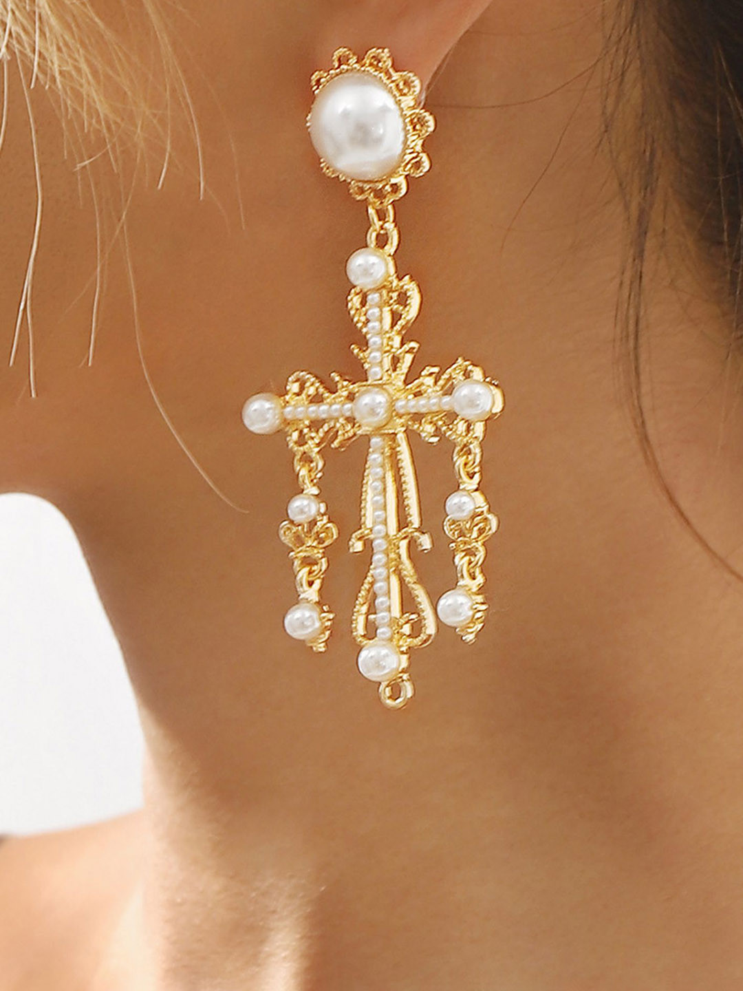 

LULU & SKY Contemporary Drop Earrings, Gold