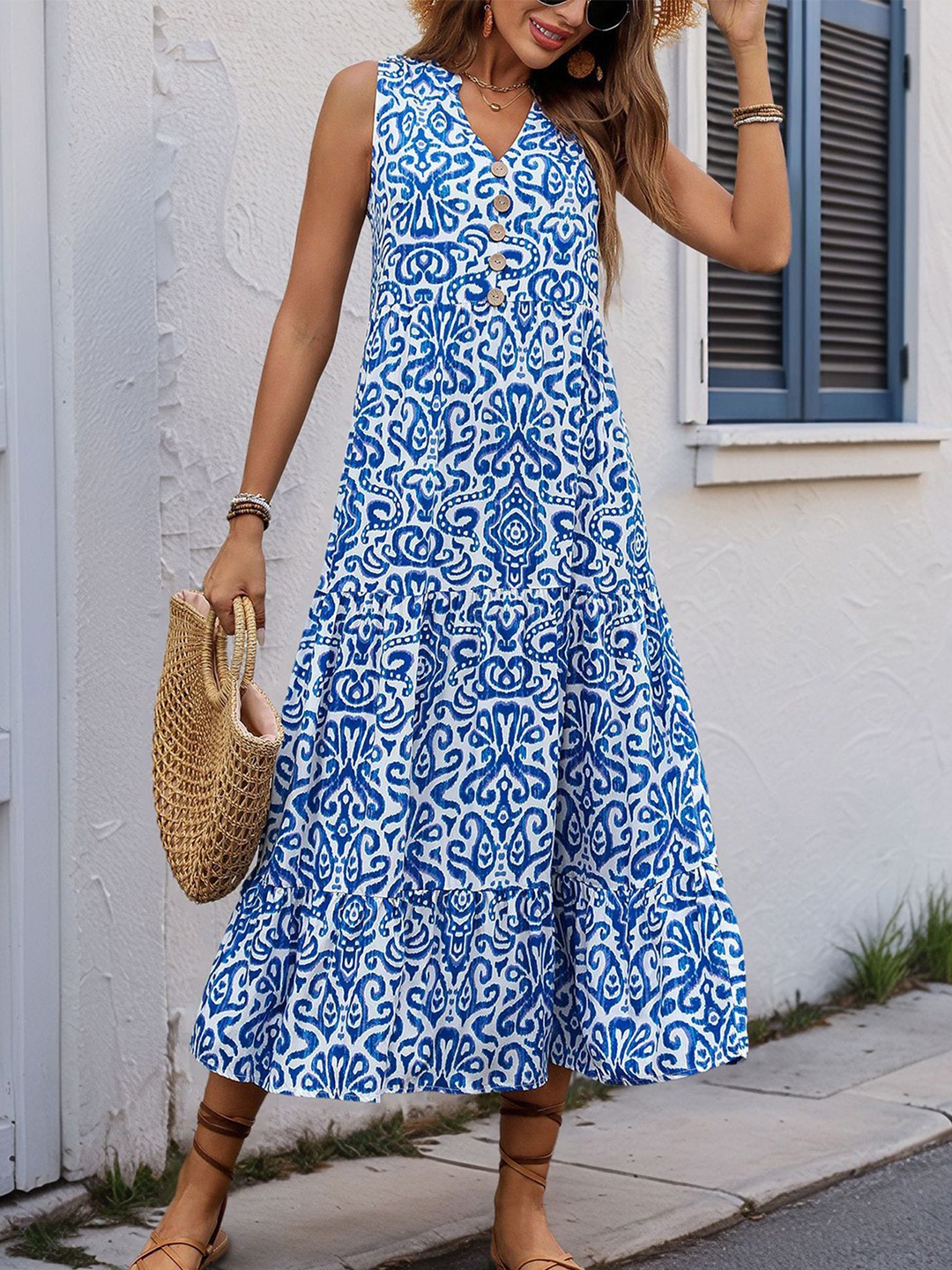 

StyleCast x Revolte Ethnic Motifs Print A-Line Midi Dress, Blue