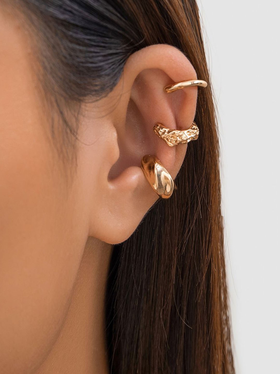

LULU & SKY Contemporary Hoop Earrings, Gold