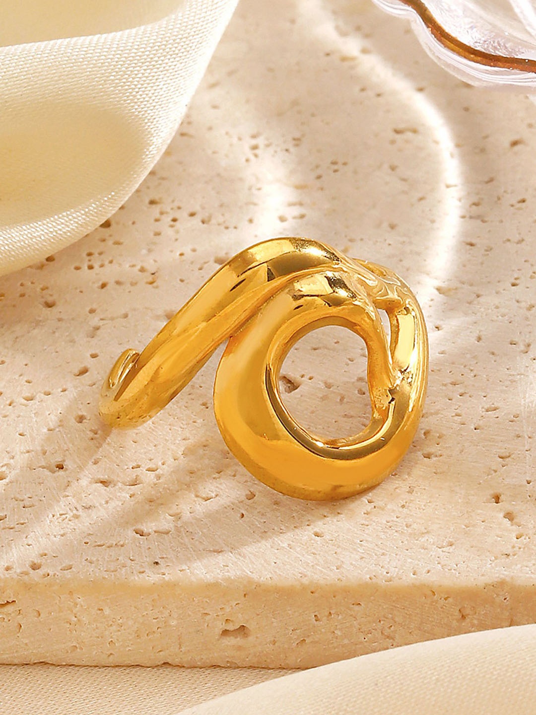 

LULU & SKY Gold-Plated Abstract Adjustable Finger Ring