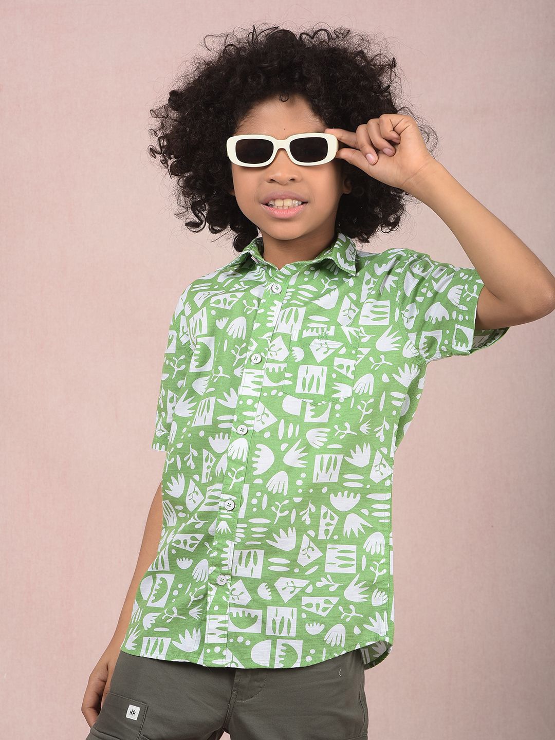 

Crimsoune Club Boys Classic Slim Fit Floral Opaque Casual Shirt, Green