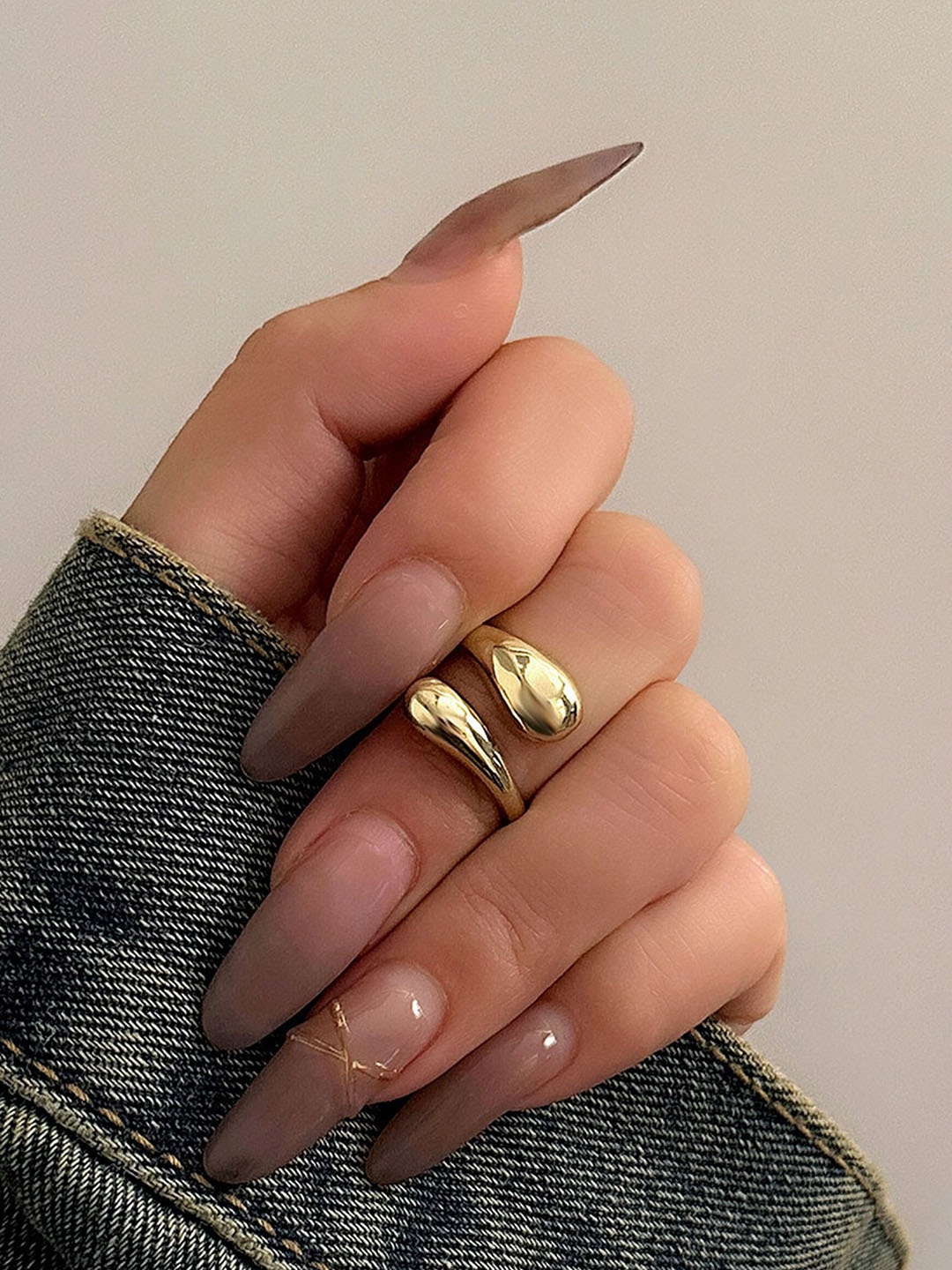 

LULU & SKY Gold-Plated Adjustable Finger Ring