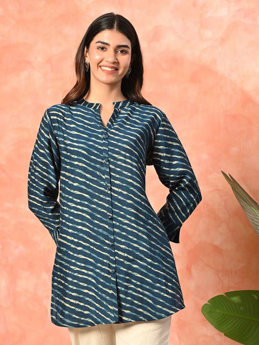 

Sangria Mandarin Collar Printed Tunic, Blue