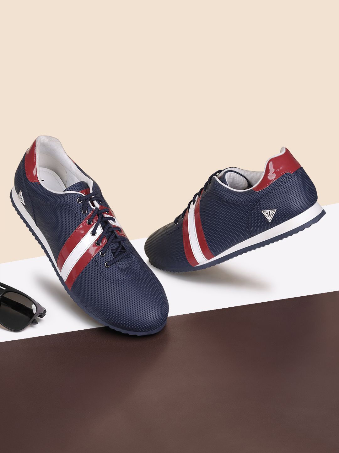 

LOUIS STITCH Men Color Blocked Casual Sneaker with Auto Adjustable Elastic Laces, Blue