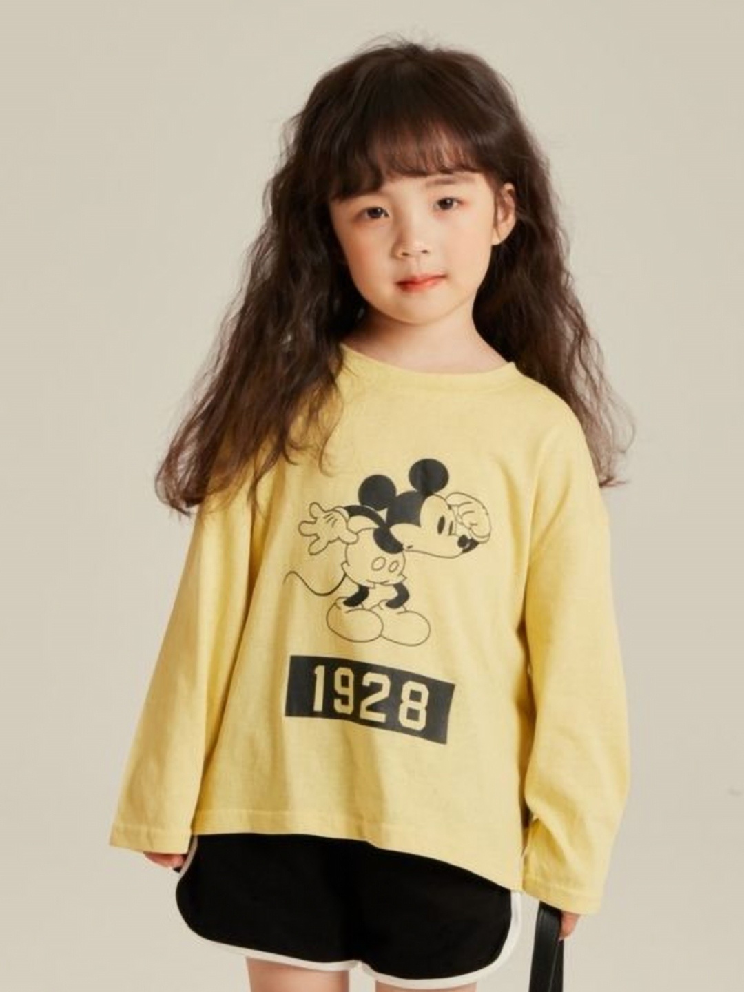 

LULU & SKY Girls Printed Extended Sleeves Organic Cotton Raw Edge T-shirt, Yellow