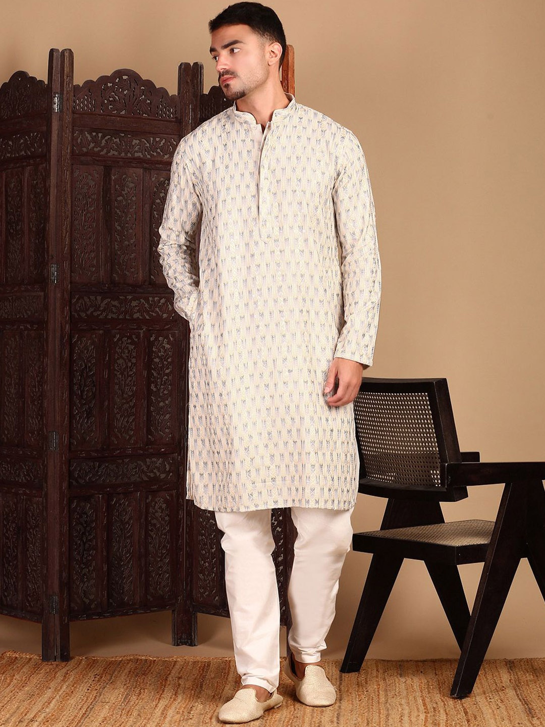 

House of Pataudi Chic Abstract Chikankari Kurta With Sequin, Cream