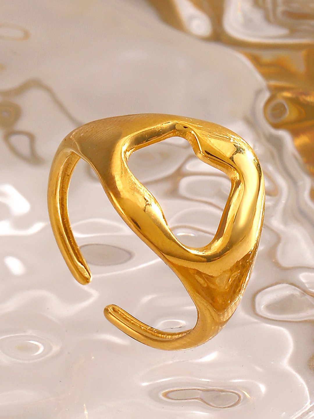 

LULU & SKY Gold-Plated Abstract Adjustable Finger Ring