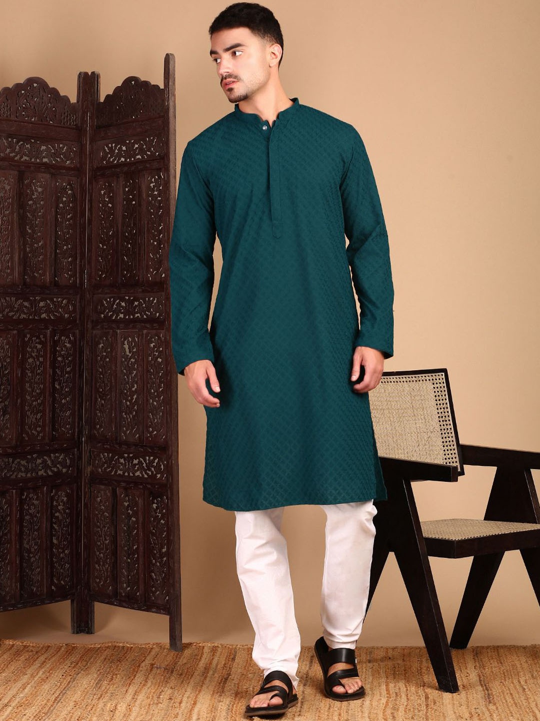 

House of Pataudi Elegant Chikankari Straight Kurta, Green