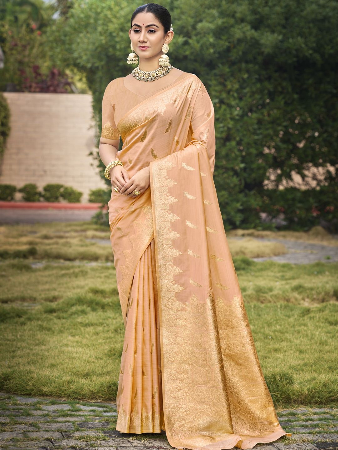 

SANGAM PRINTS Woven Design Zari Silk Blend Tussar Saree, Peach