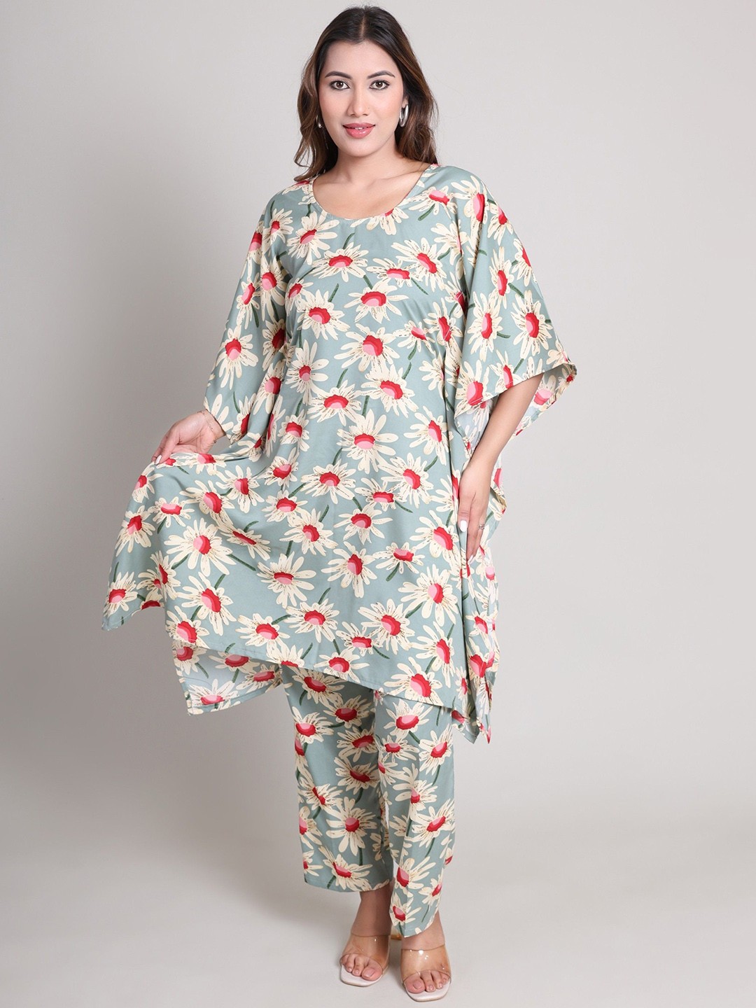 

BAVLA Printed Kaftan Top With Trousers Co-Ords, Green