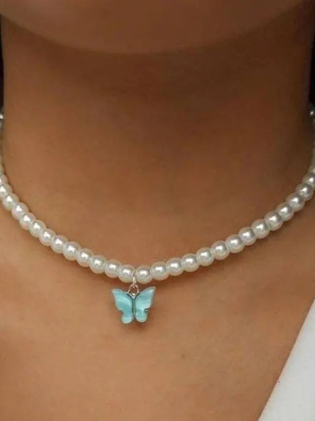 

DressBerry Handcrafted Necklace, Turquoise blue
