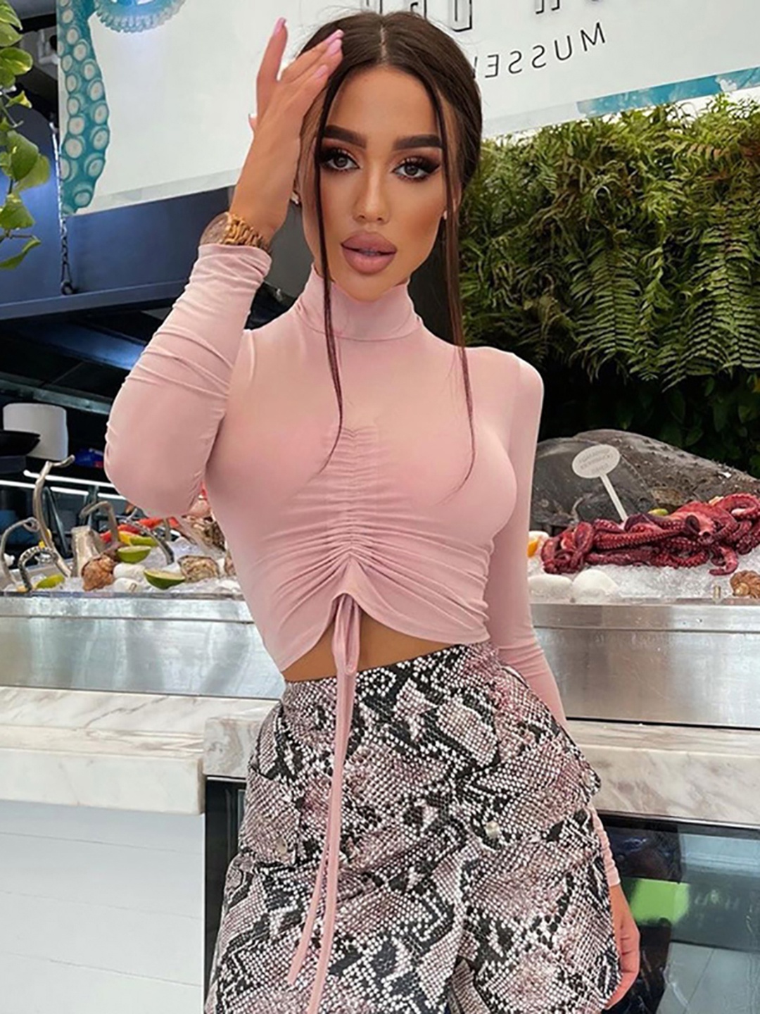 

StyleCast x Revolte Solid High Neck Fitted Crop Top, Pink