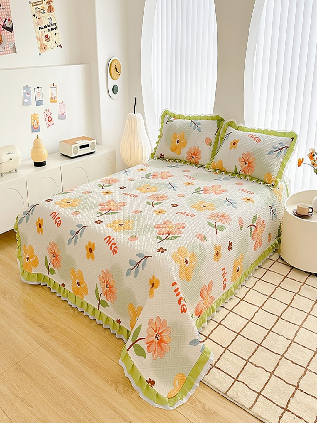 

JC HOME Green & White Printed Cotton Double Queen Bed & Pillow Cover