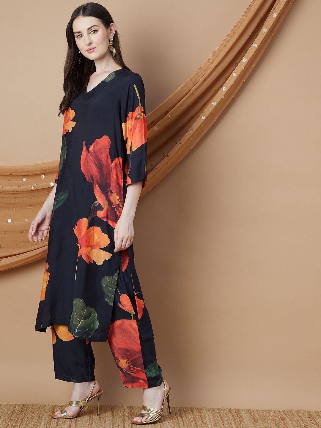 

Melange by Lifestyle Women Floral Printed Regular Kurta with Palazzos, Black