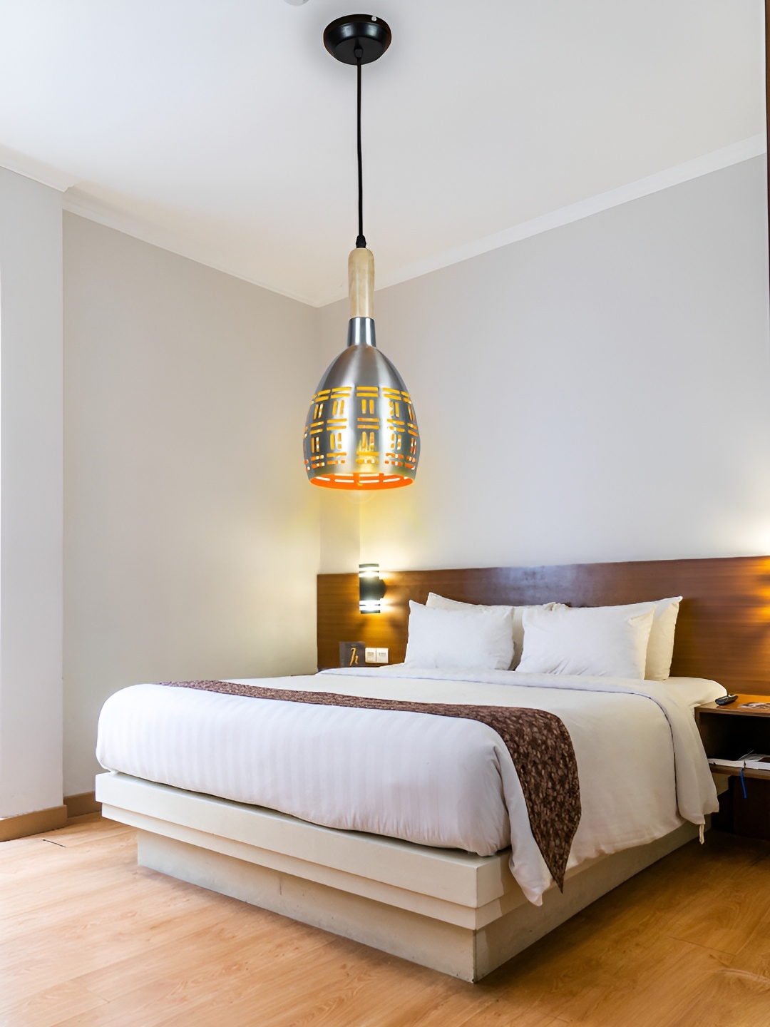 

GAUVIK Copper-Toned Textured Aluminium Ceiling Lamp