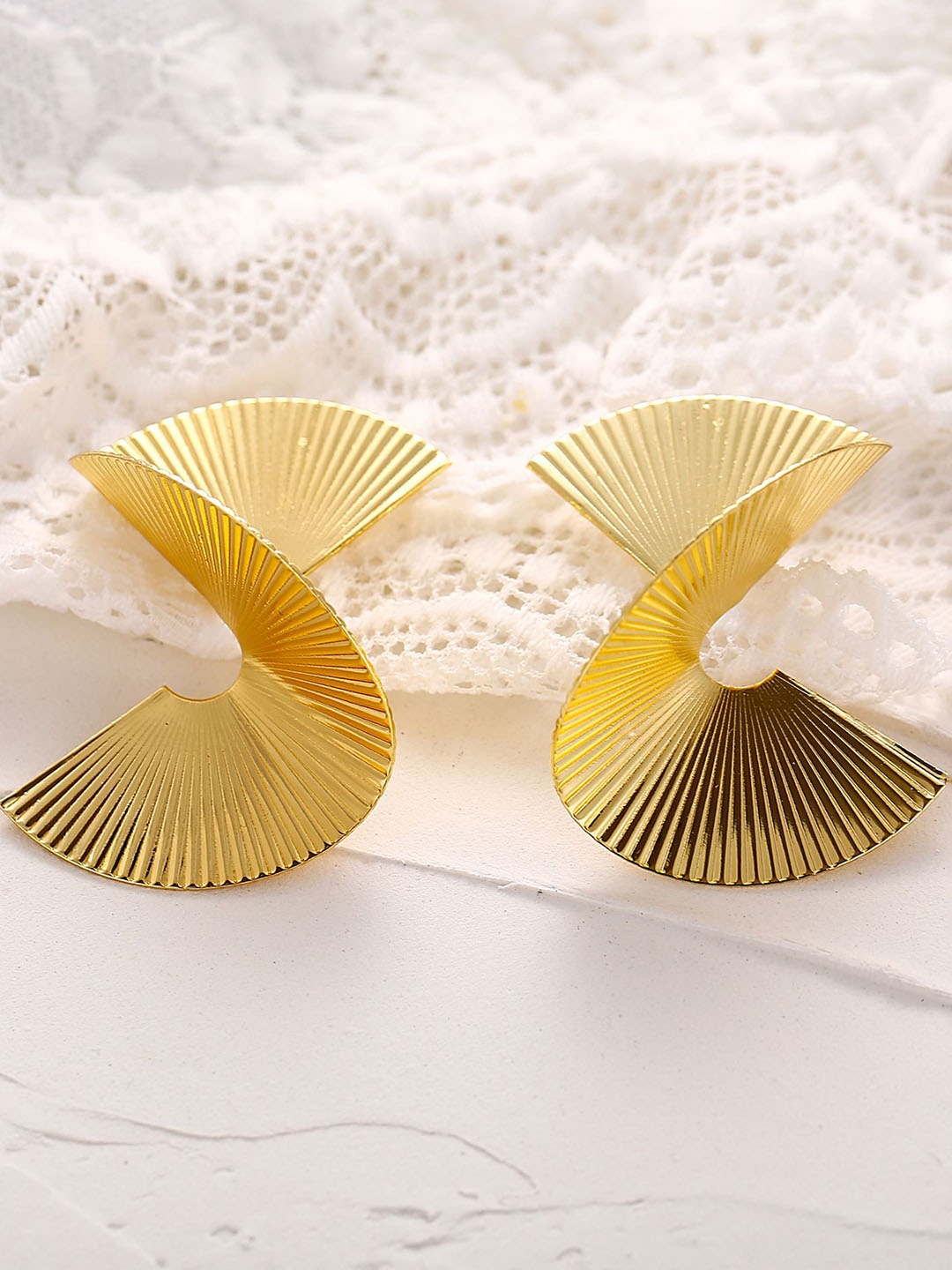 

LULU & SKY Contemporary Chandbalis Earrings, Gold
