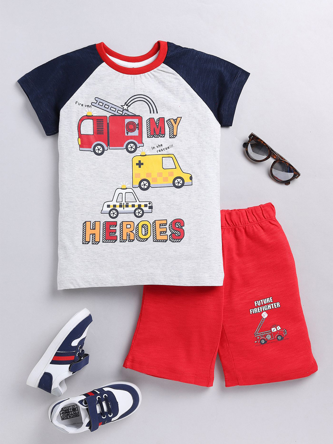 

YK Boys Printed T-shirt with Shorts, Grey