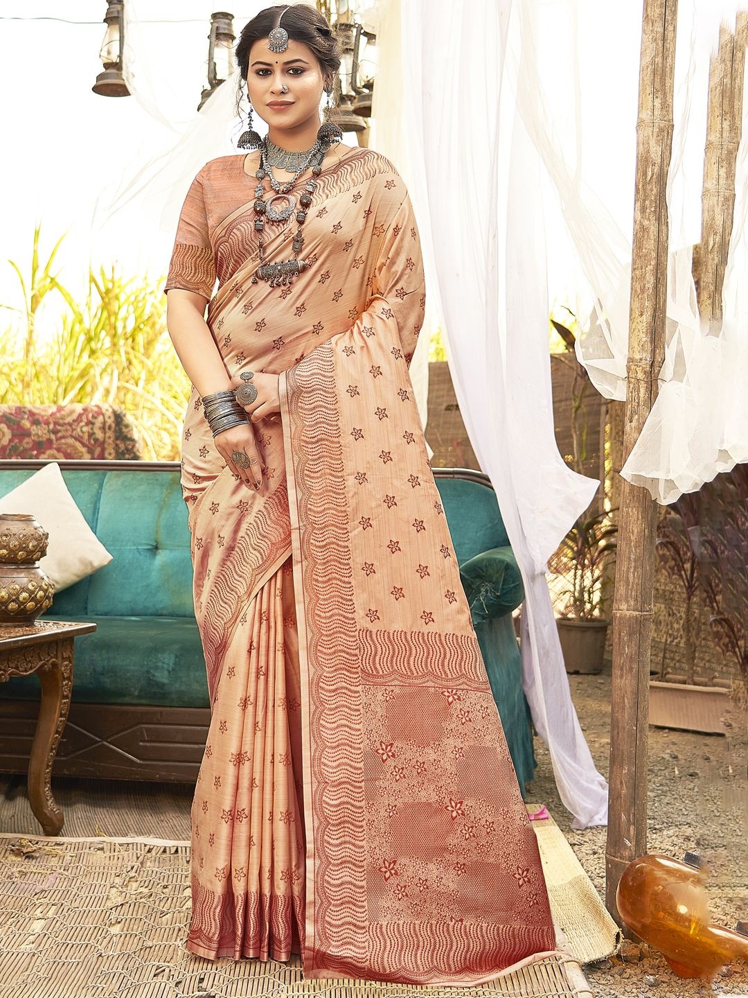 

SANGAM PRINTS Floral Zari Silk Blend Tussar Saree, Orange