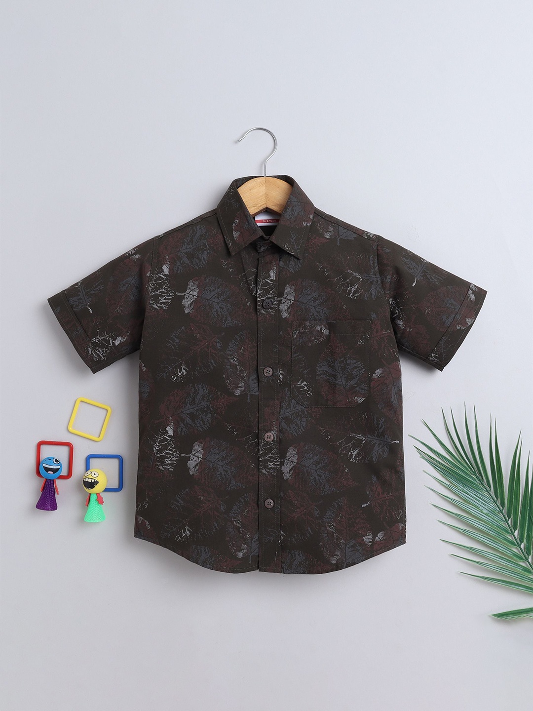

BAATCHEET Boys Opaque Printed Party Shirt, Brown