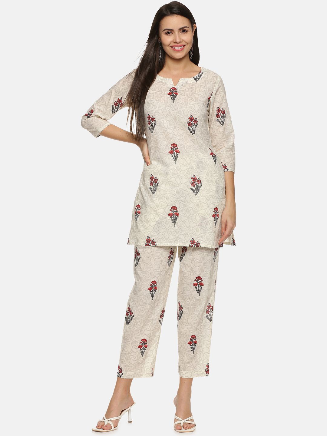 

RAJMANDIRFABRICS Floral Printed Tunic And Trousers Co-Ords, White