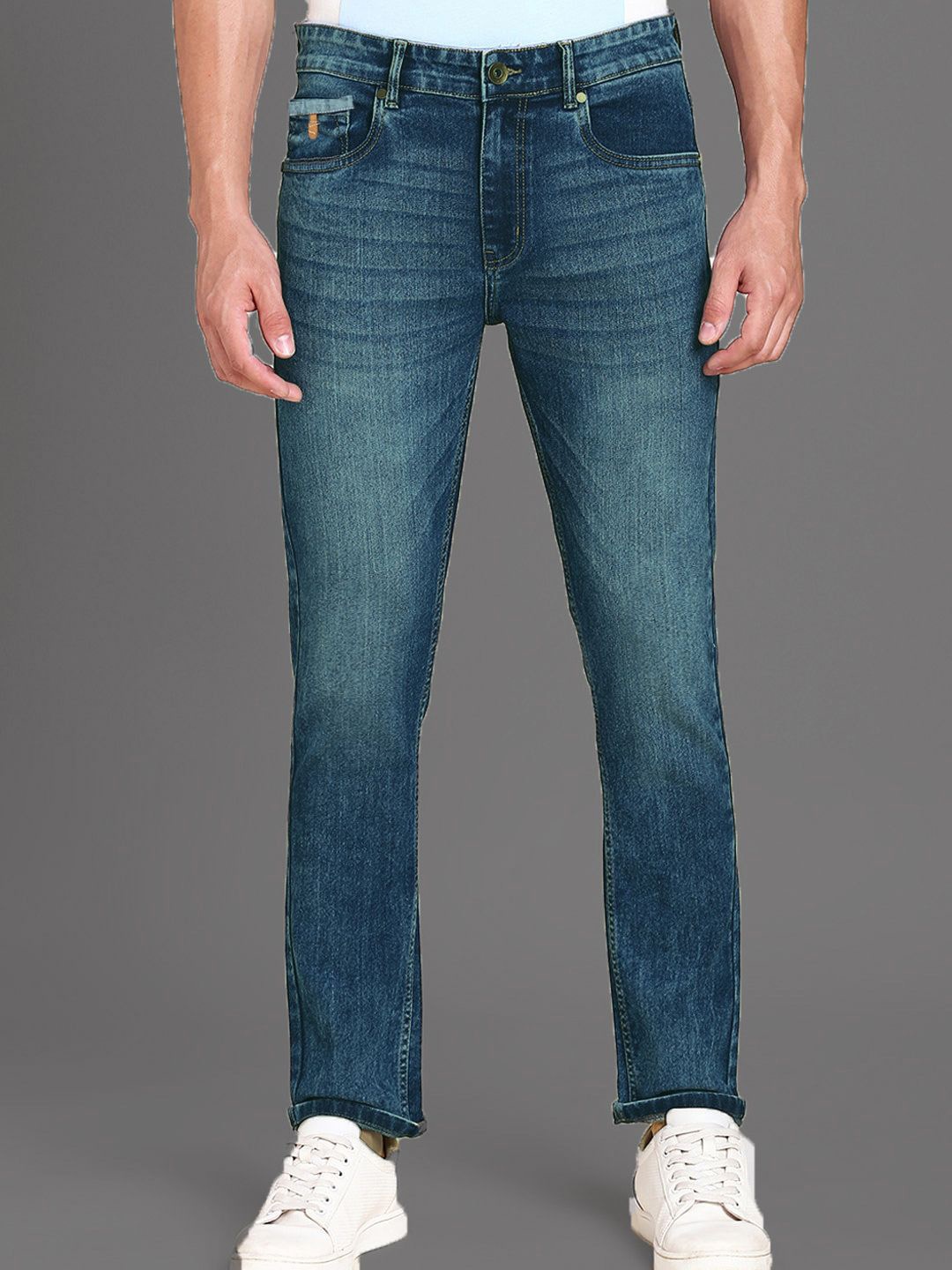 

fineblu Men High-Rise Low Distress Light Fade Stretchable Jeans, Green