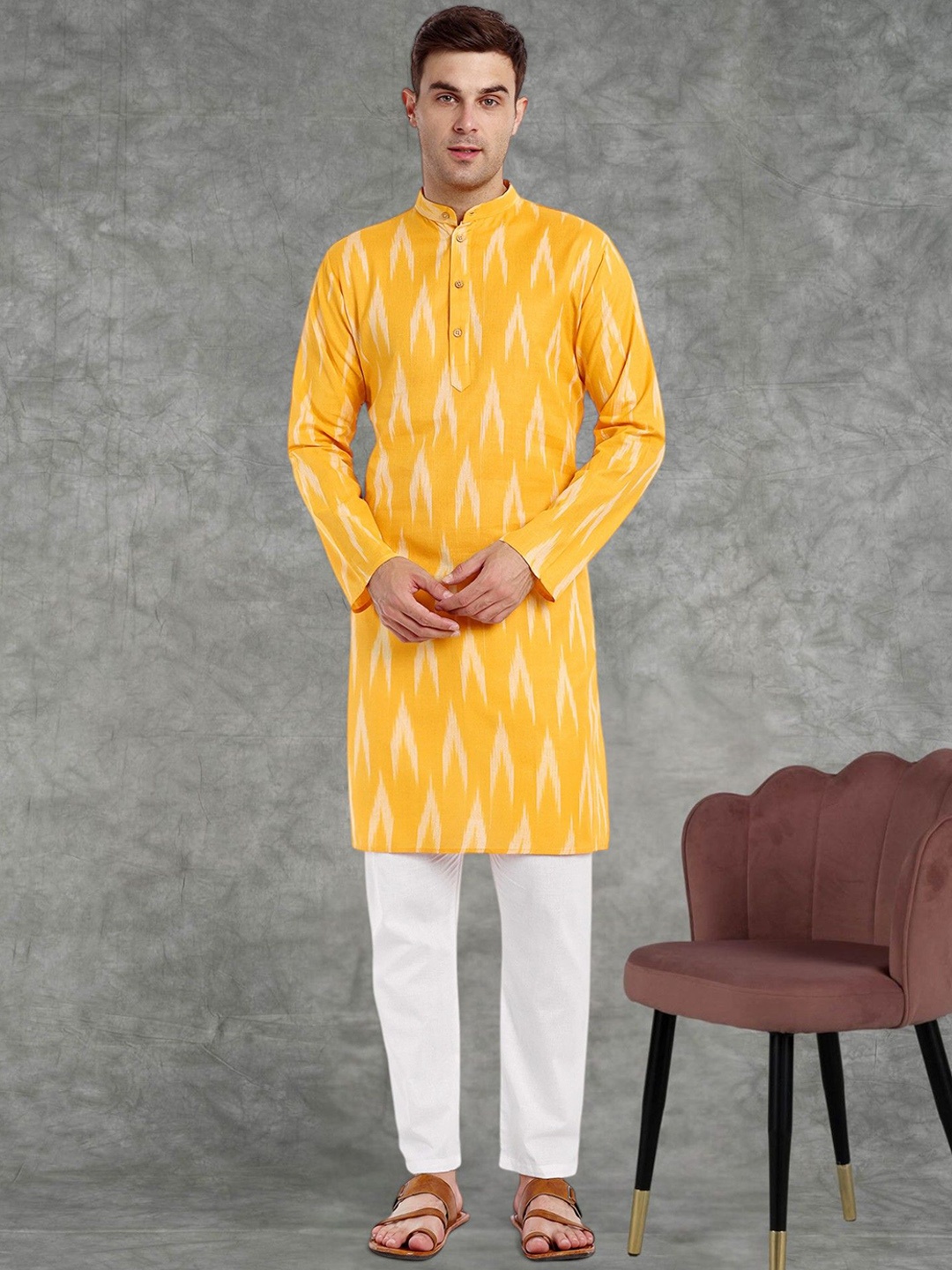 

SKAVIJ Men Printed Regular Pure Cotton Kurta with Pyjamas, Yellow