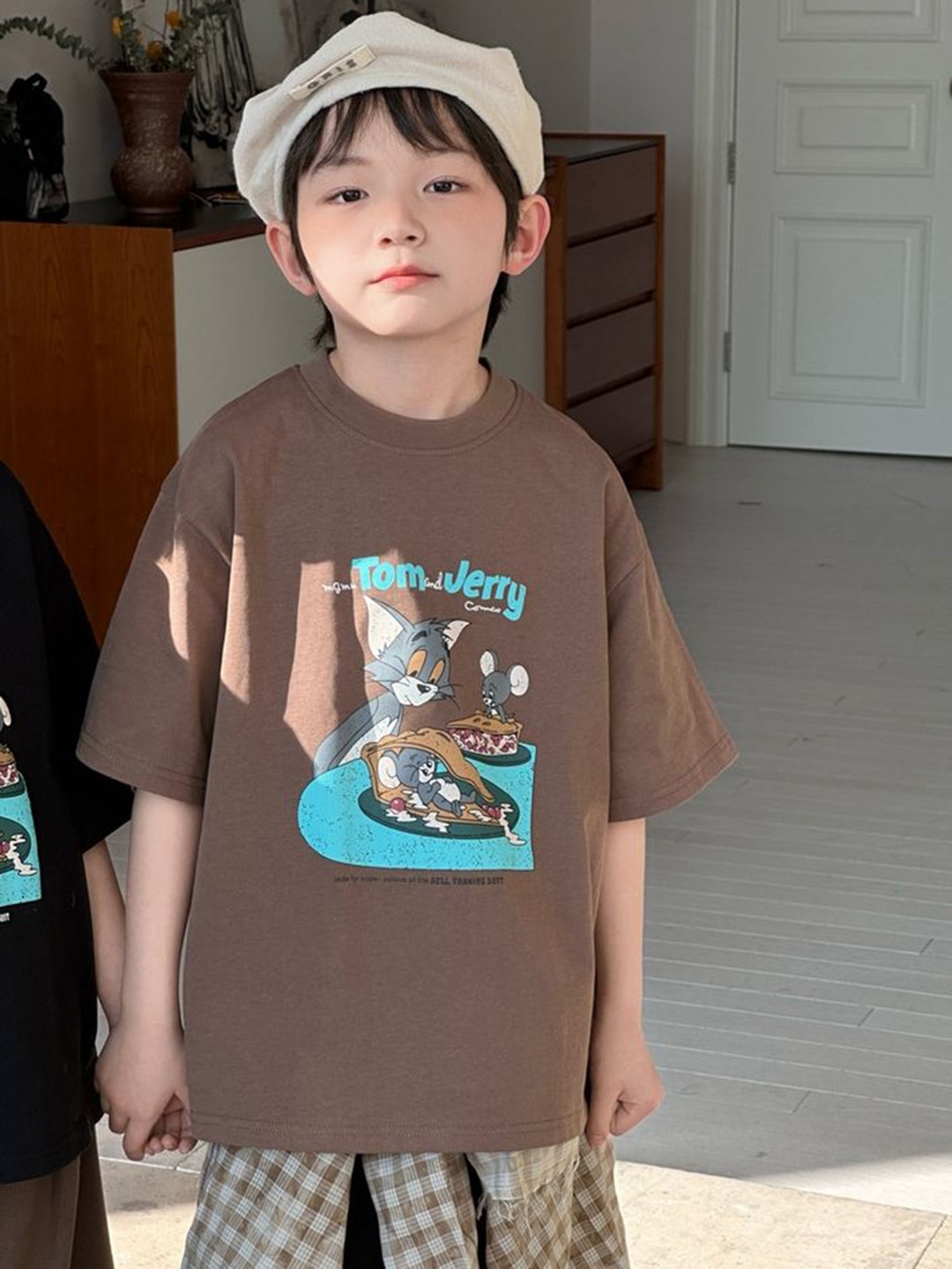 

LULU & SKY Kids Printed Organic Cotton Applique Boxy T-shirt, Brown