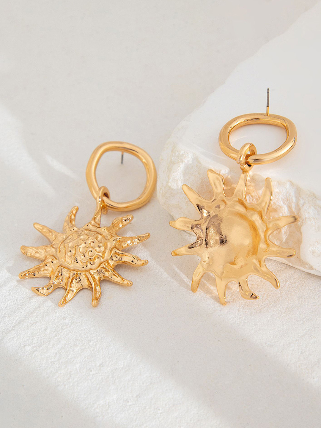 

LULU & SKY Contemporary Drop Earrings, Gold