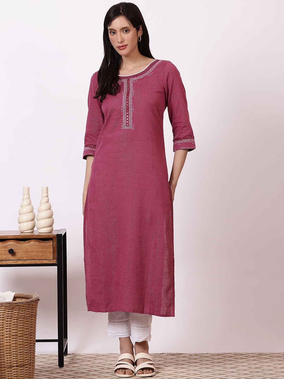 

AURELIA Women Striped Regular Kurta with Trousers, Pink