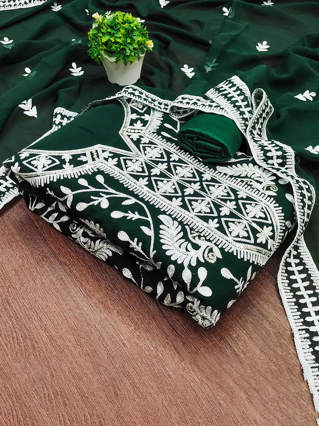 

SHADOW & SAINING Embroidered Silk Georgette Unstitched Dress Material, Green