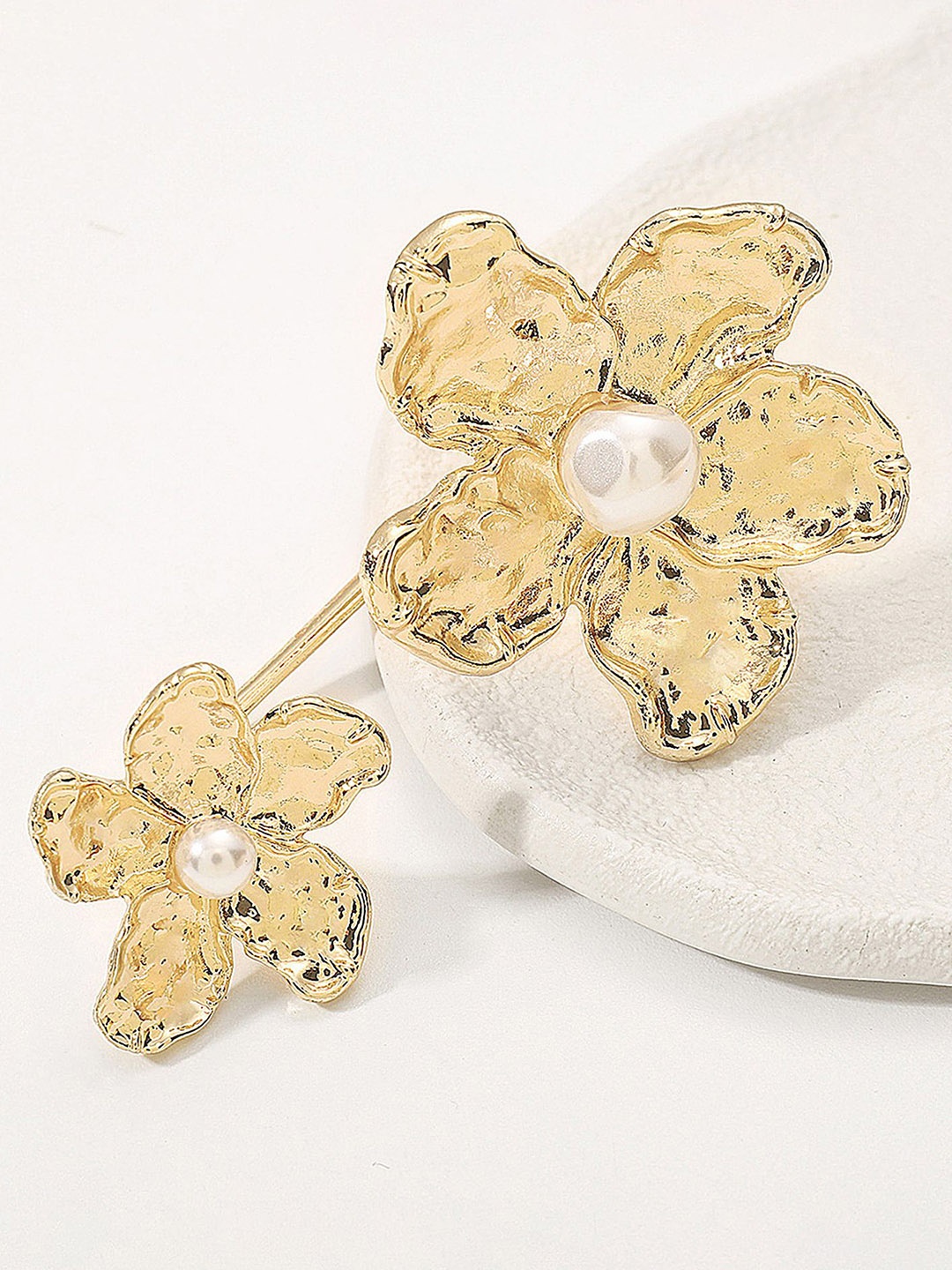 

LULU & SKY Beaded Floral Adjustable Finger Ring, Gold