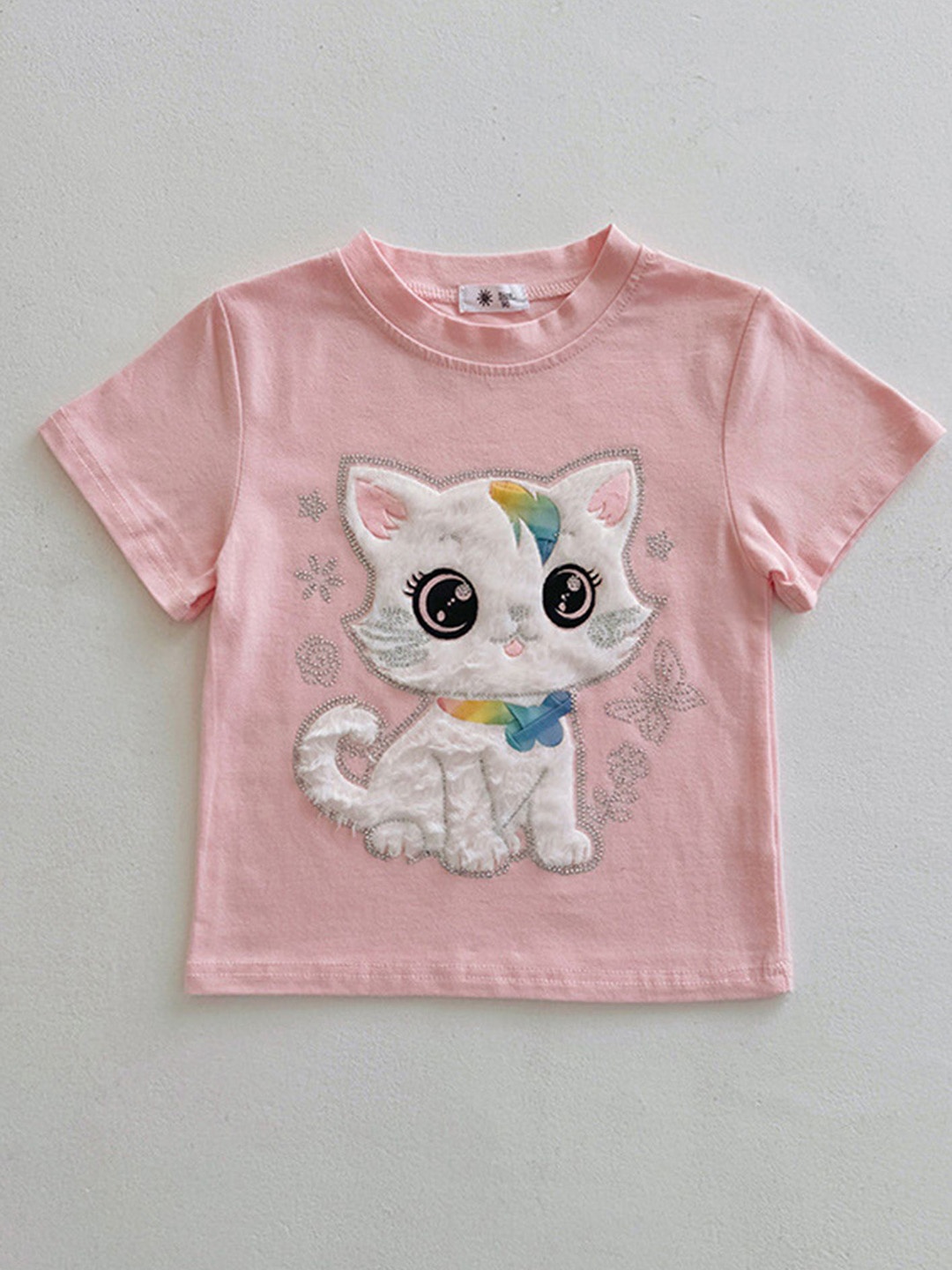 

LULU & SKY Girls Printed V-Neck Applique Slim Fit T-shirt, Pink