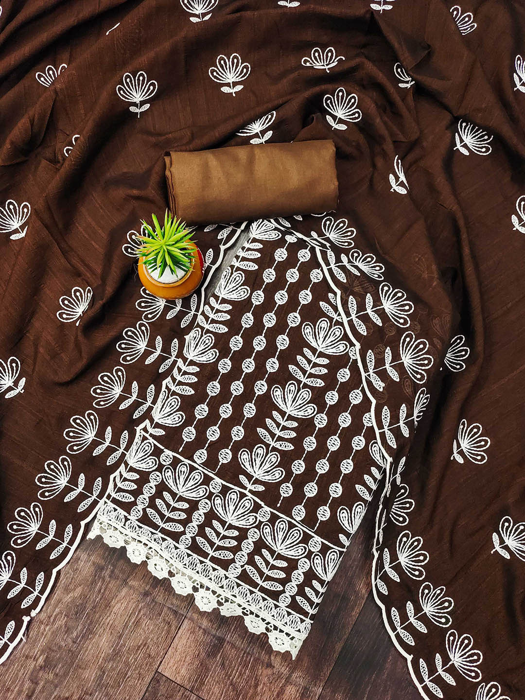 

SHADOW & SAINING Embroidered Unstitched Dress Material, Brown