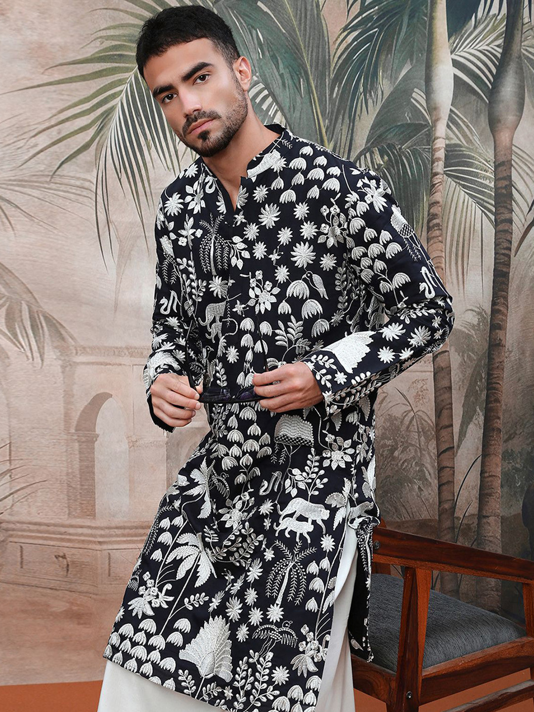 

Sangria Floral Heavy Chikankari Work Kurta, Black