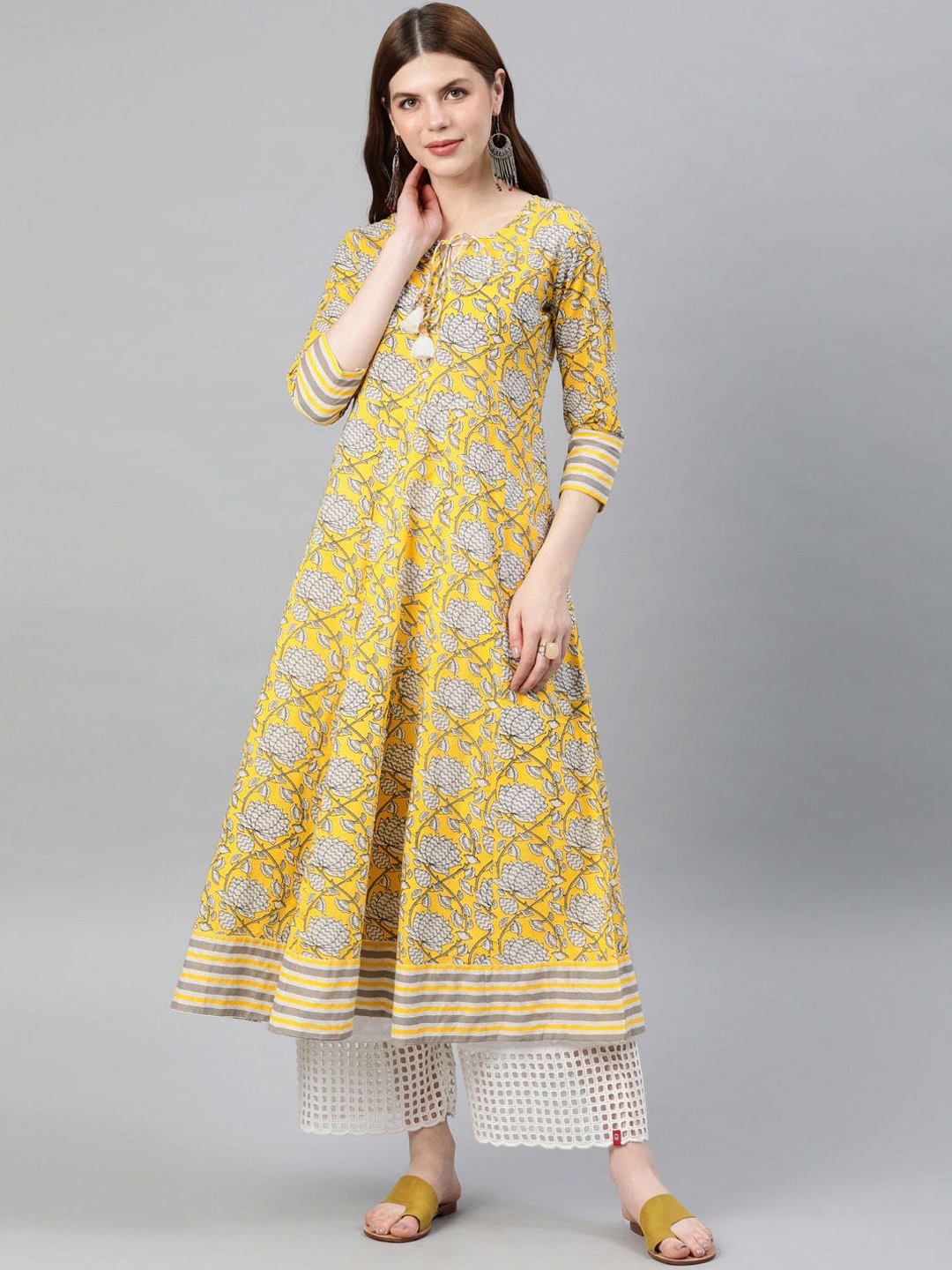 

YASH GALLERY Women Floral Printed Keyhole Neck Mirror Work Anarkali Kurta, Yellow