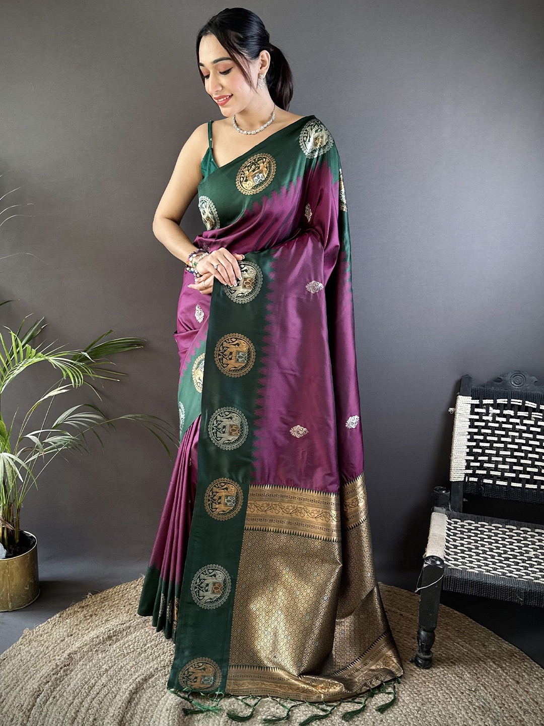 

LeeliPeeri Designer Woven Design Zari Silk Blend Banarasi Saree, Purple