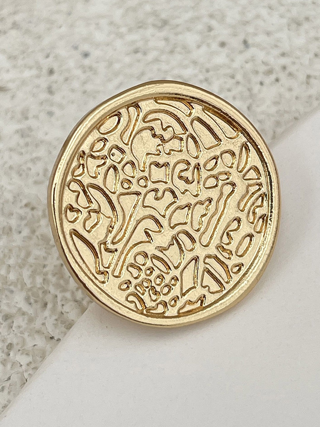 

LULU & SKY Gold Plated Stainless Steel Finger Ring