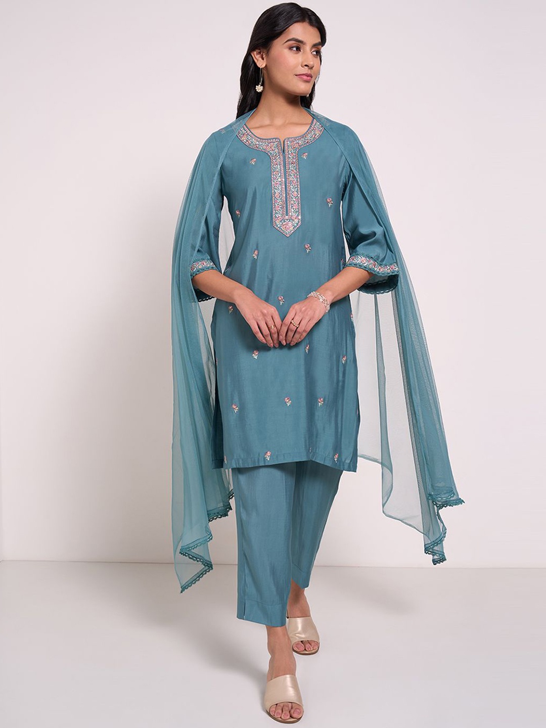 

RANGMANCH BY PANTALOONS Women Floral Embroidered Regular Kurta with Trousers & With Dupatta, Turquoise blue