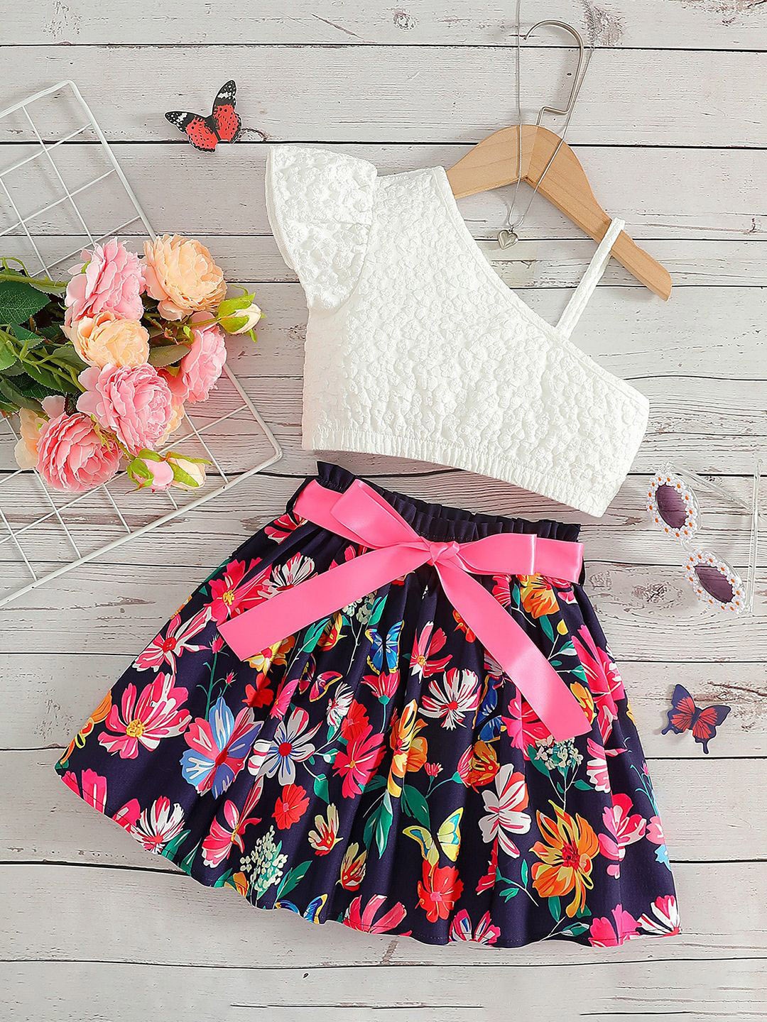 

YK Girls Printed Top With Skirt Clothing Set, White