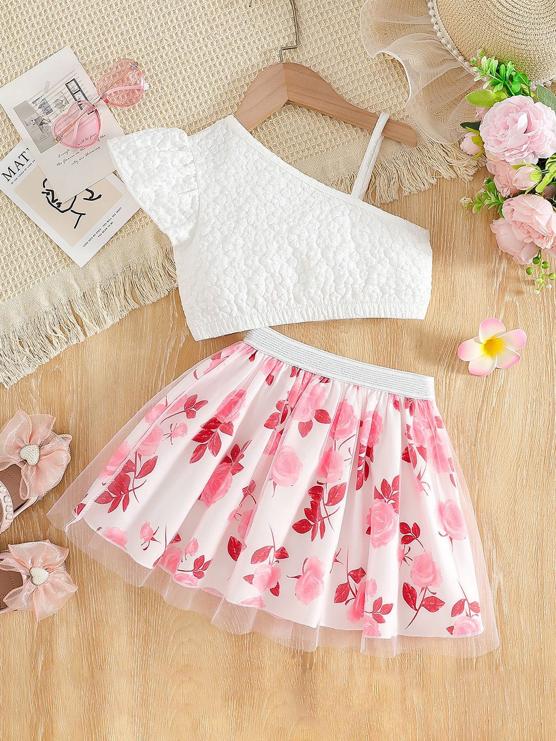 

YK Girls Printed Top With Skirt Clothing Set, White
